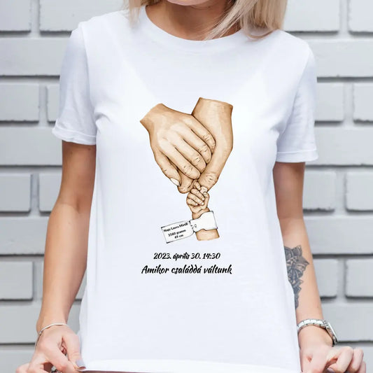 Újszülött személyre szabható egyedi adatokkal póló - női, férfi