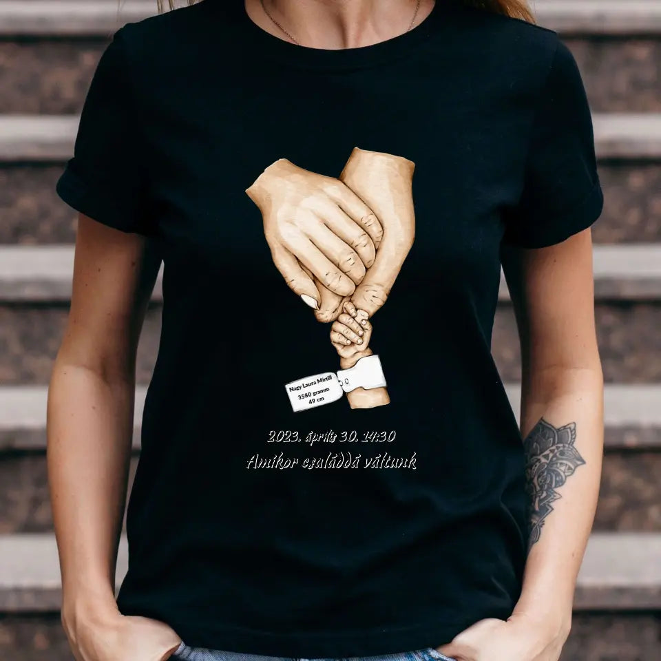 Újszülött személyre szabható egyedi adatokkal póló - férfi, női