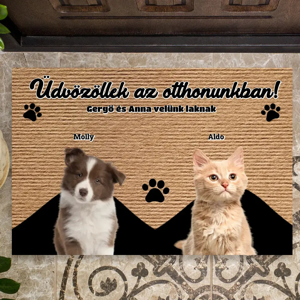 Egyedi fényképes Üdvözöllek az otthonunkban lábtörlő egyedi kutyával vagy macskával - akár 5 házi kedvenc