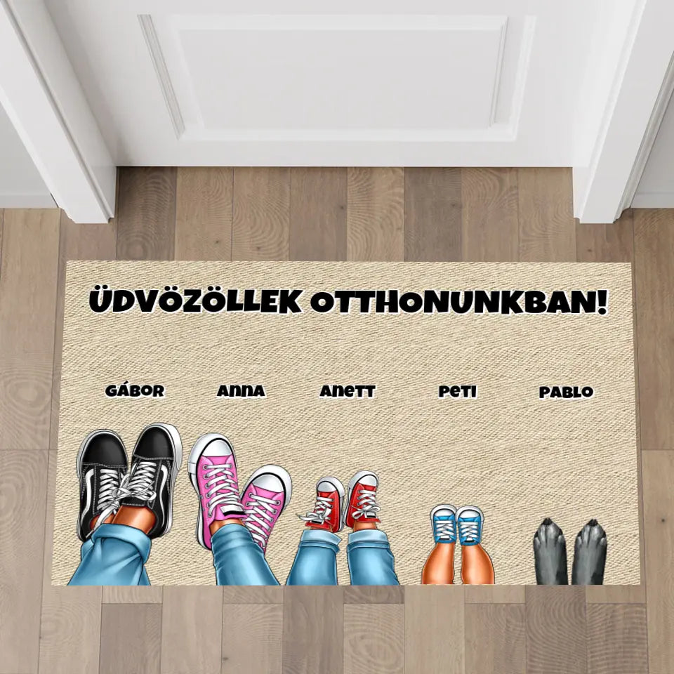 Család cipői akár 6 karakterrel és házi kedvenccel lábtörlő