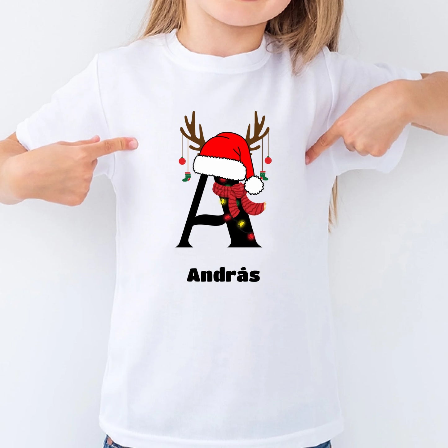 Egyedi monogramos és neves gyerek póló - sapis